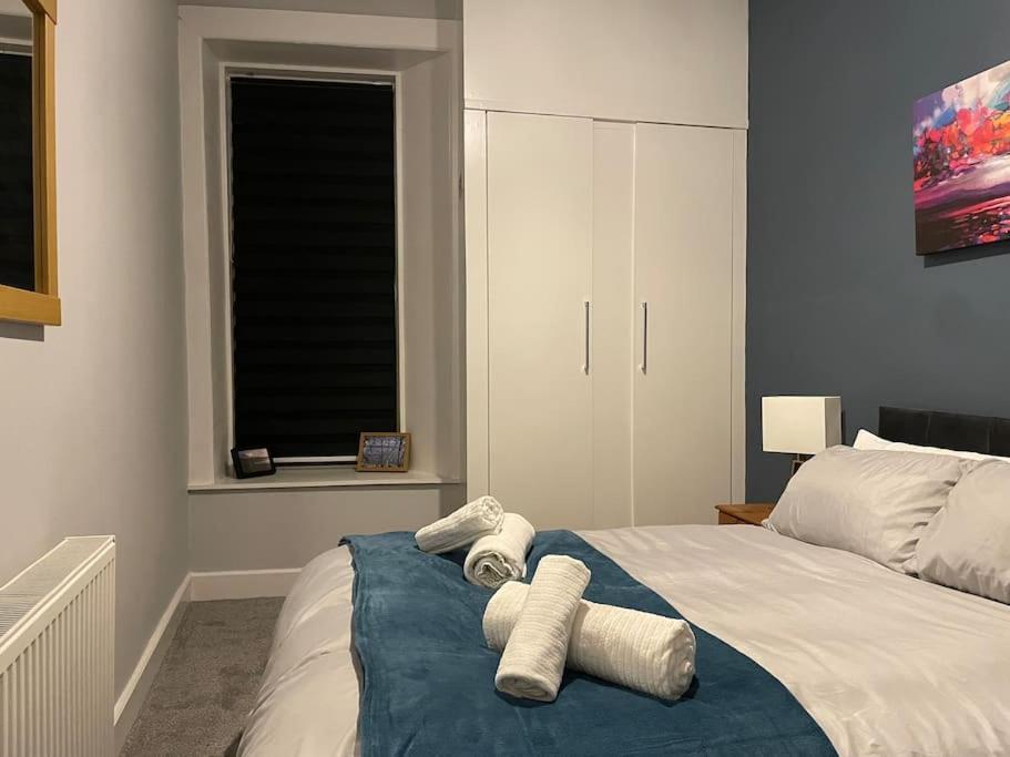 5 Minutes From Loch Lomond - Newly Renovated Ground Floor 1-Bed Flat Lägenhet Bonhill Exteriör bild